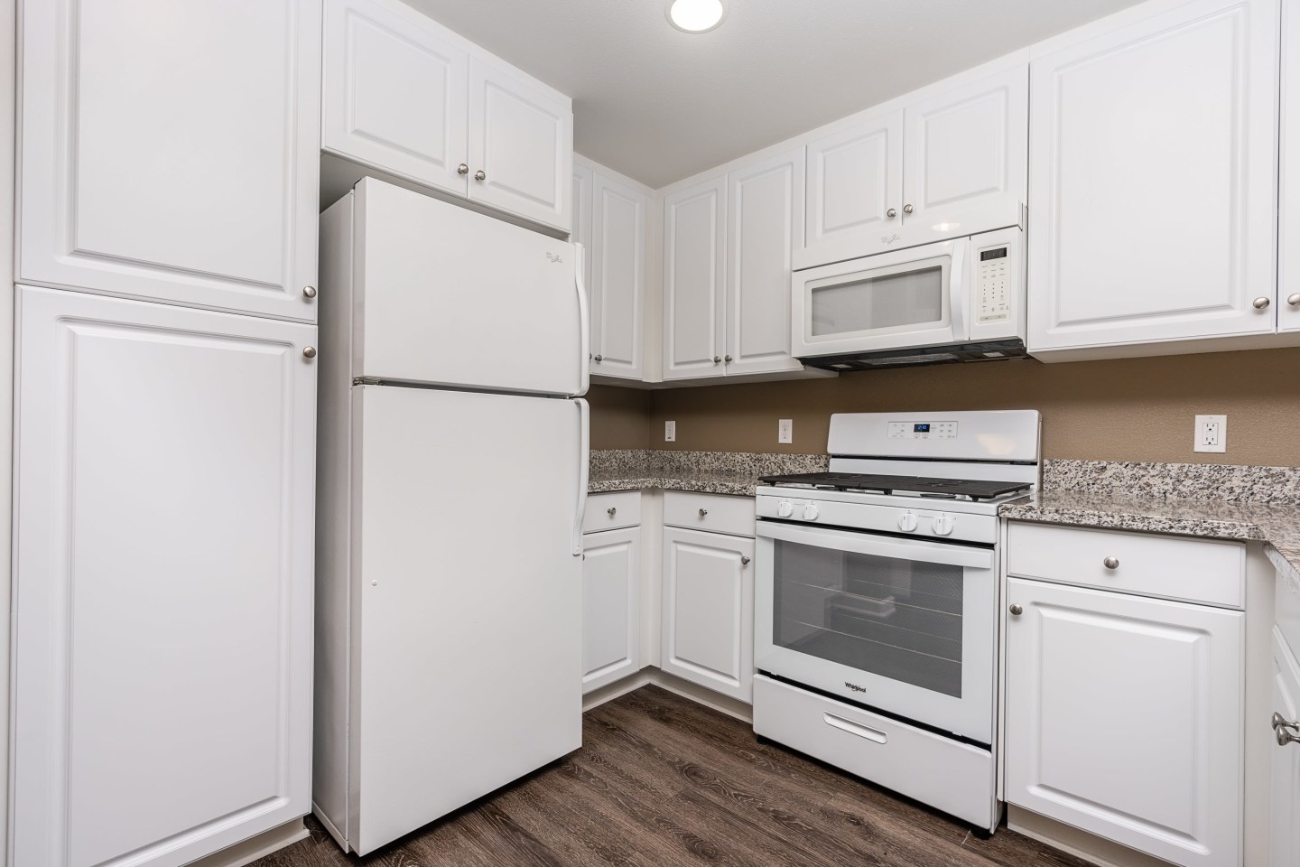 La Verne Village Luxury Apartment Homes Image 32