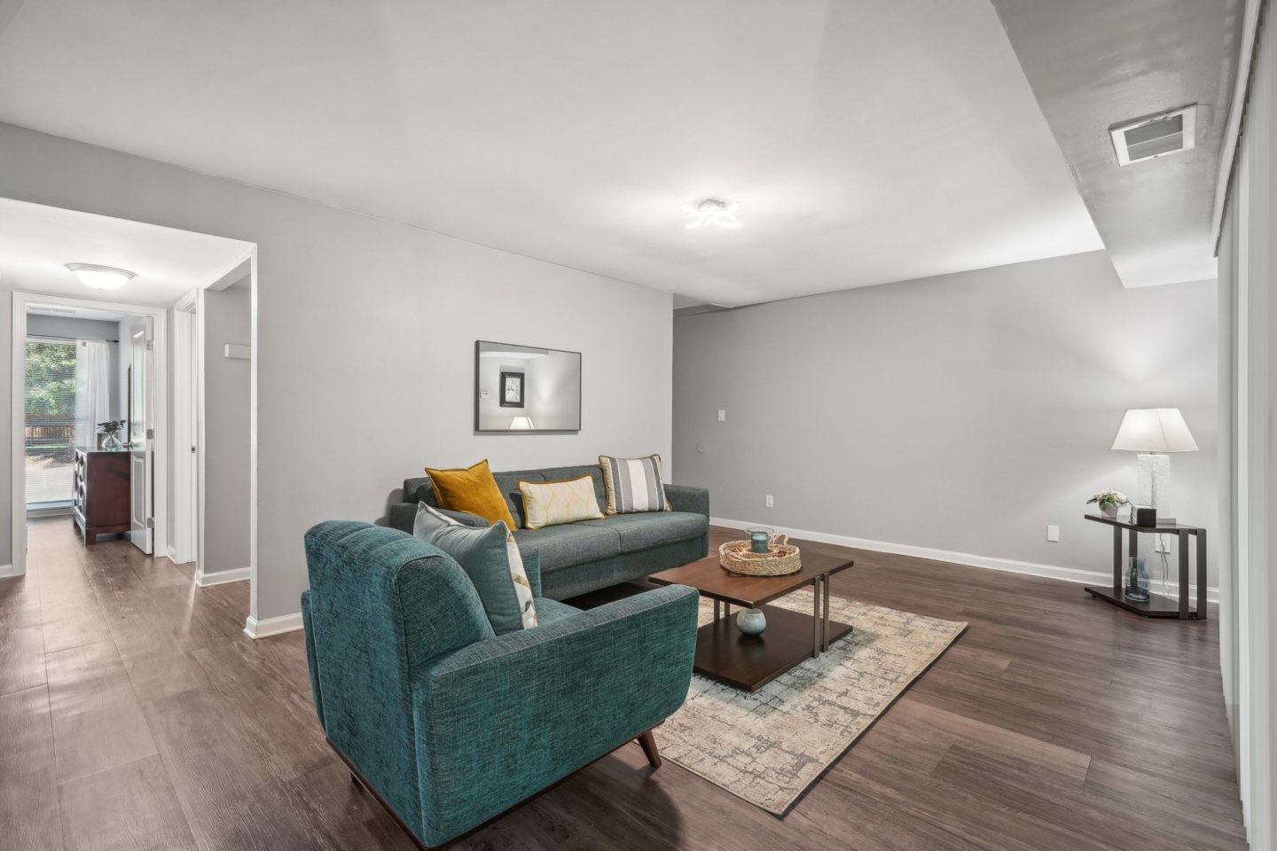 Avondale Village Image 39