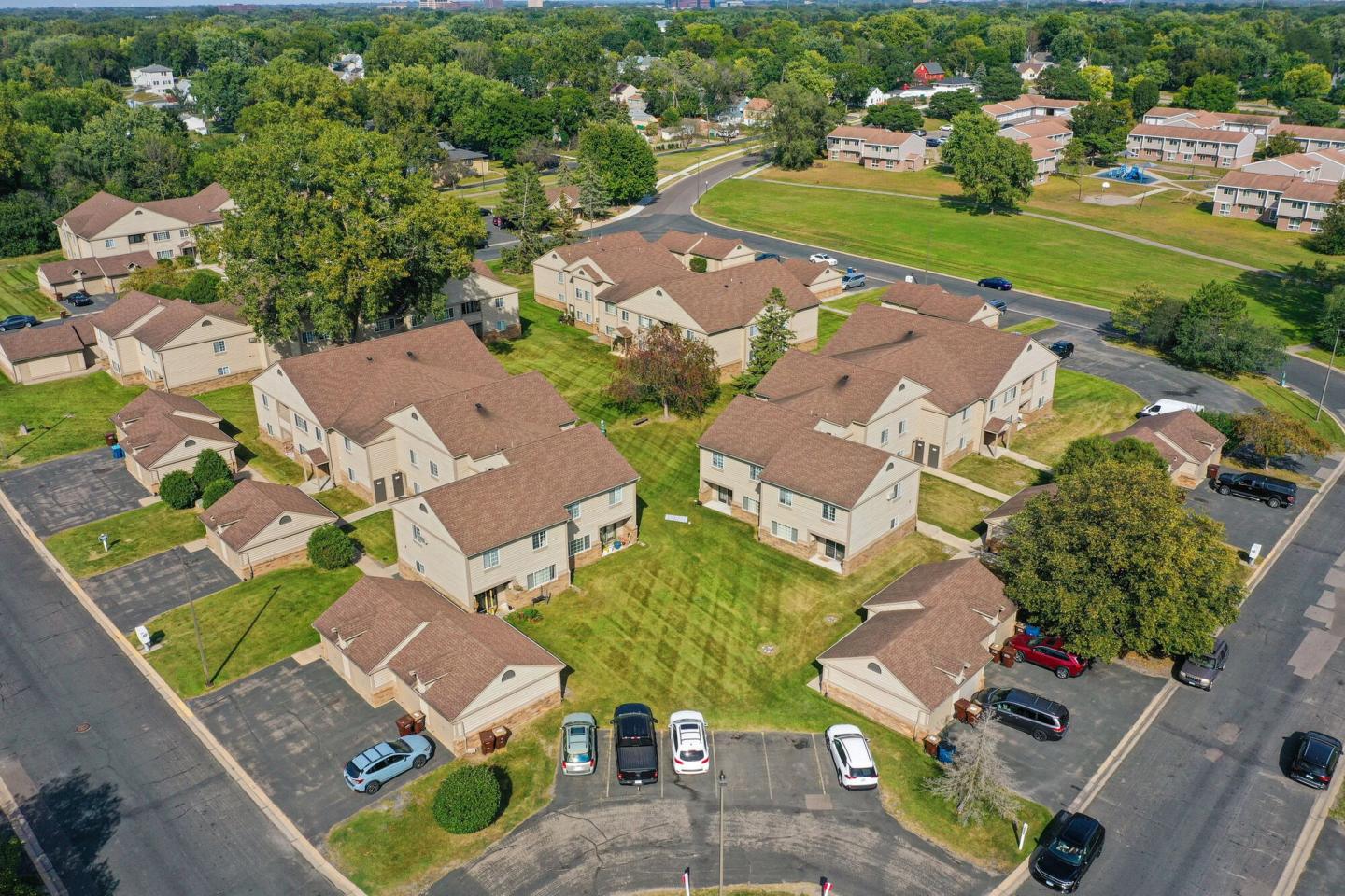 Somerset Oaks Apartments and Townhomes Image 18