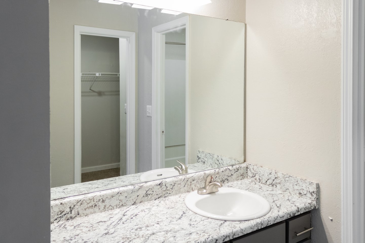Twin Springs Apartment Homes Image 34