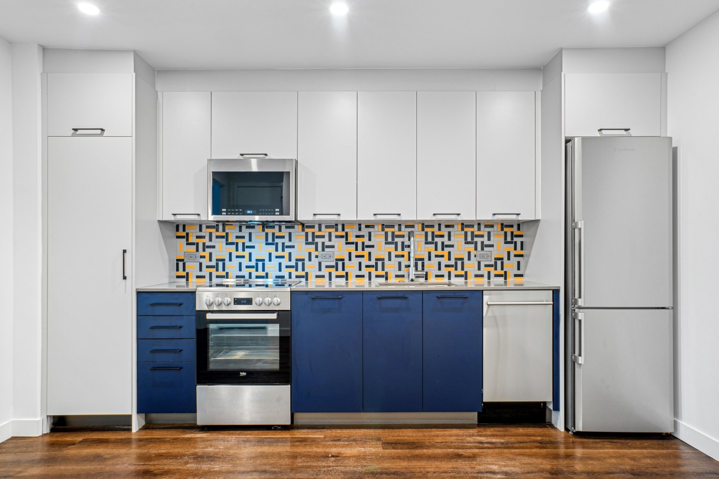 Broadridge Image 41