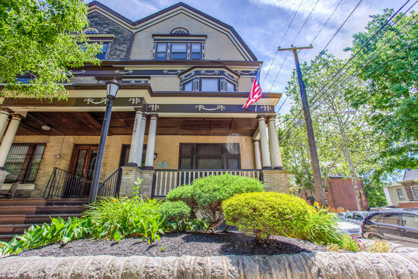 4054 Spruce Street Image 1