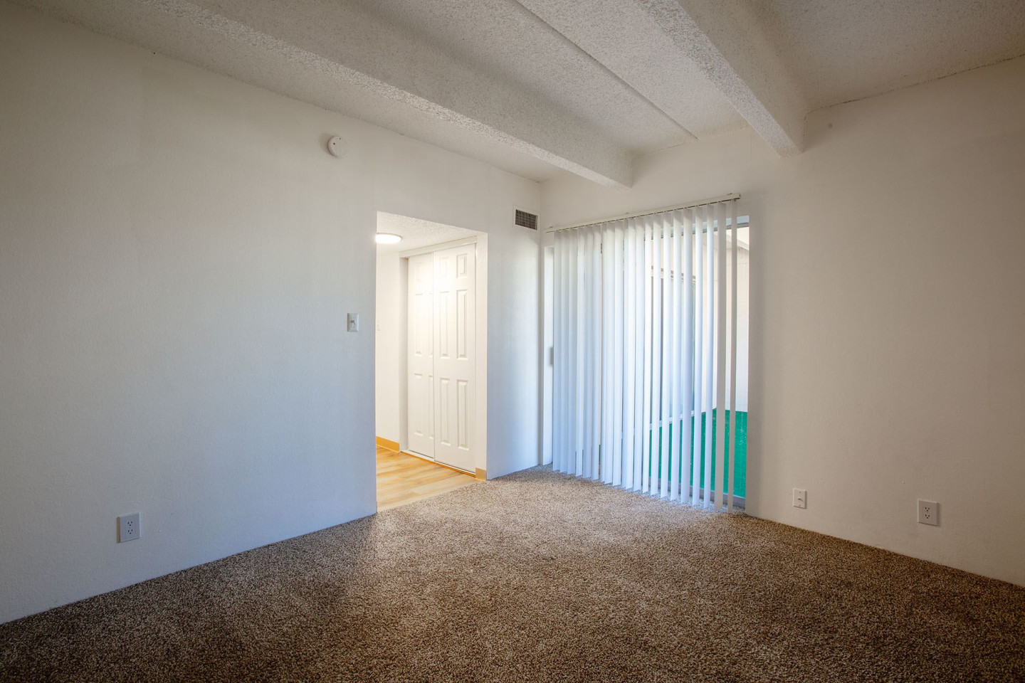 Los Altos Towers Image 34