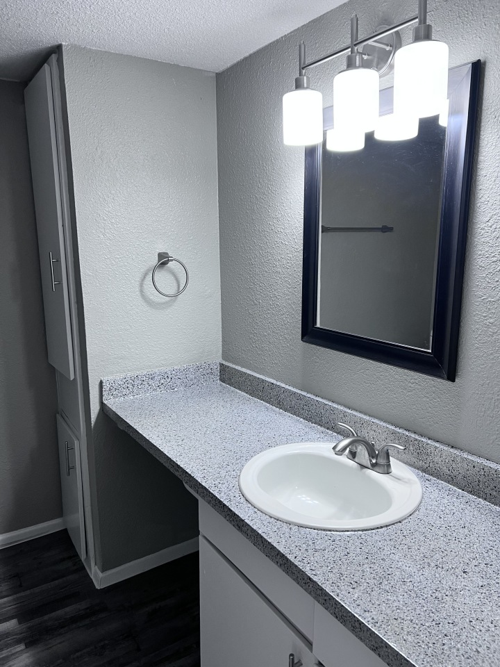 Autumn Creek Apartmenta Image 12
