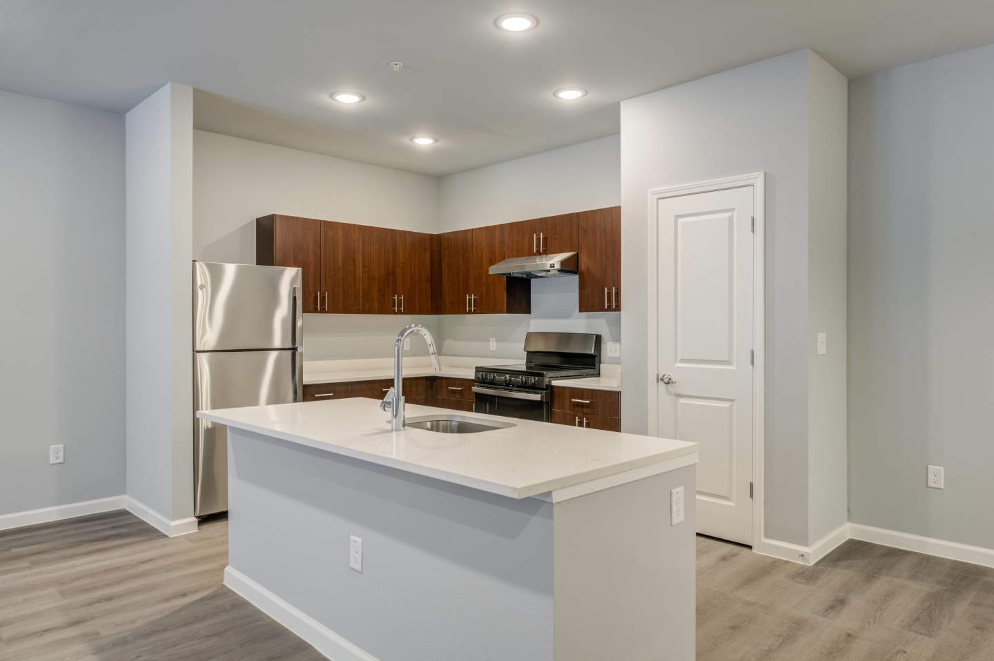 Whitewing Flats Image 14