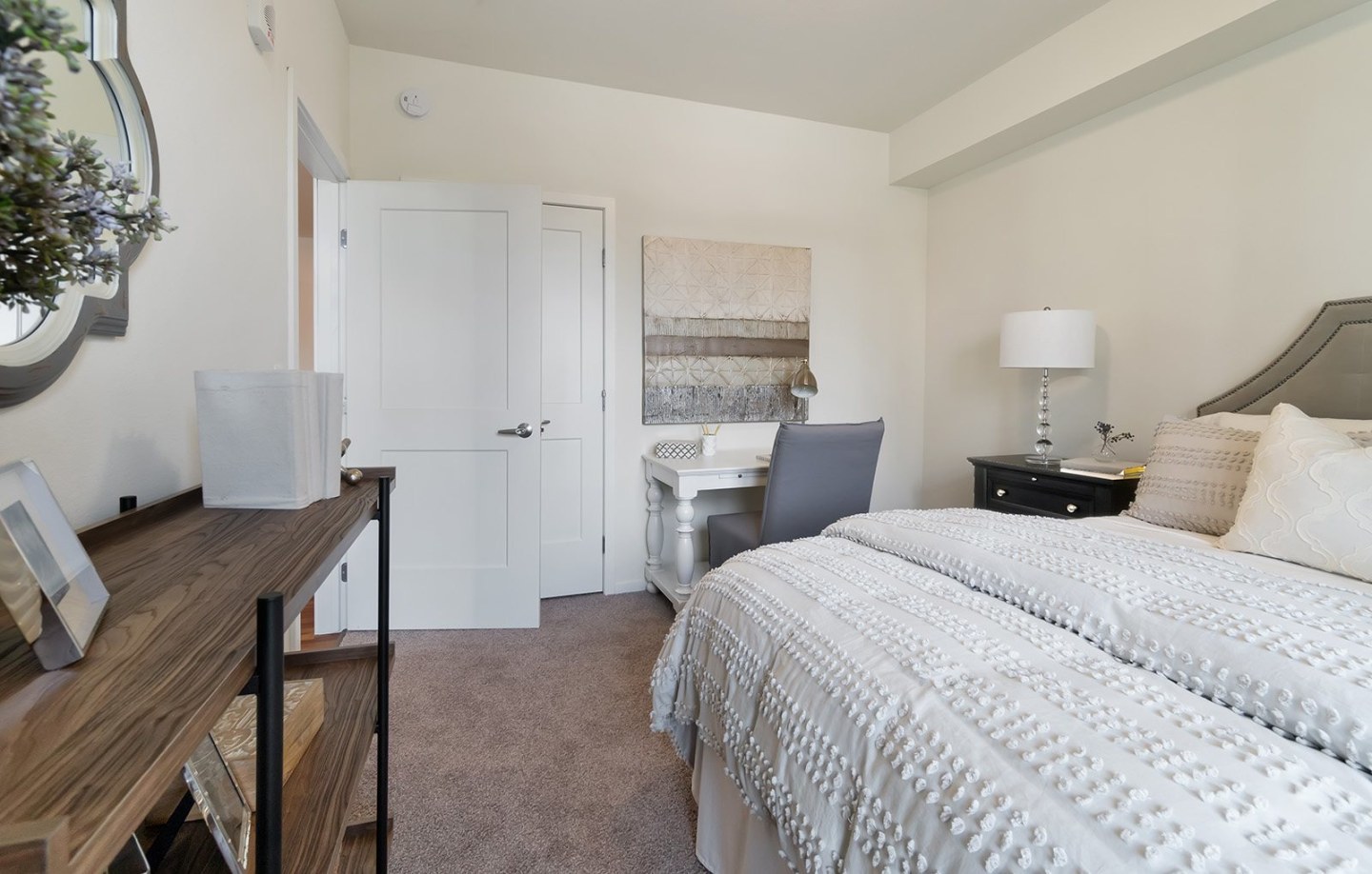 Oaks Landing 55+ Apartments - Senior & Affordable Housing Image 34