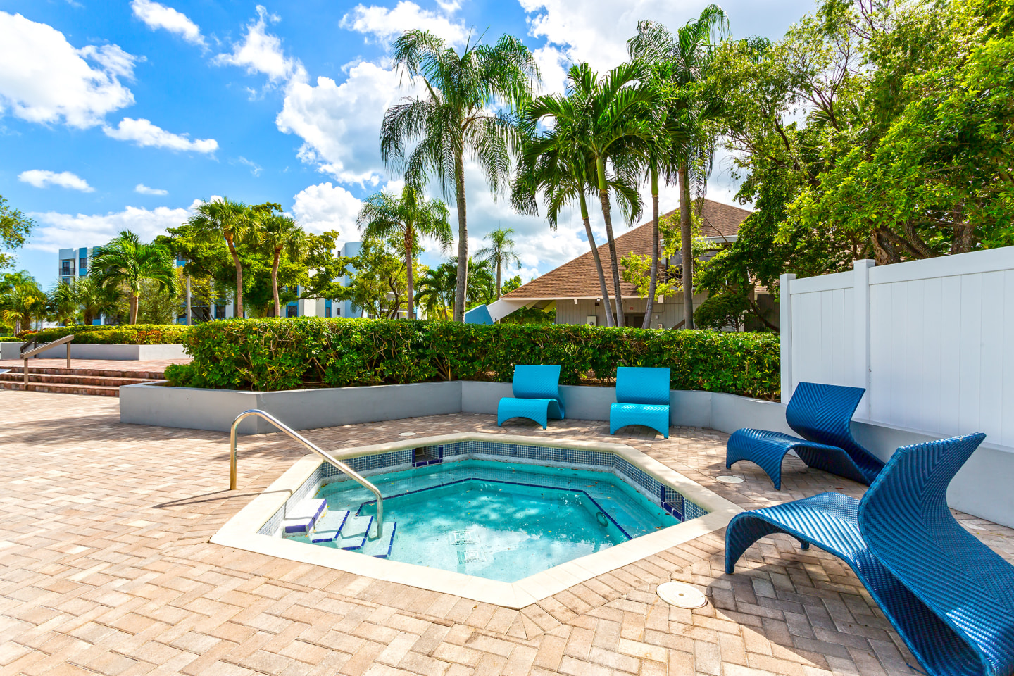 Watermarke at Biscayne Apartment Homes Image 16