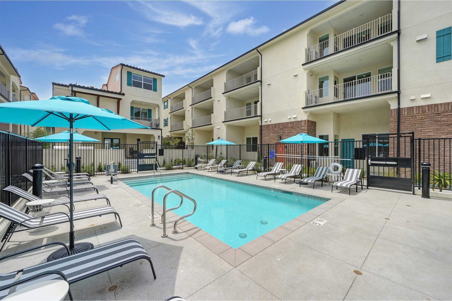 The Commodore Apartments Image 4