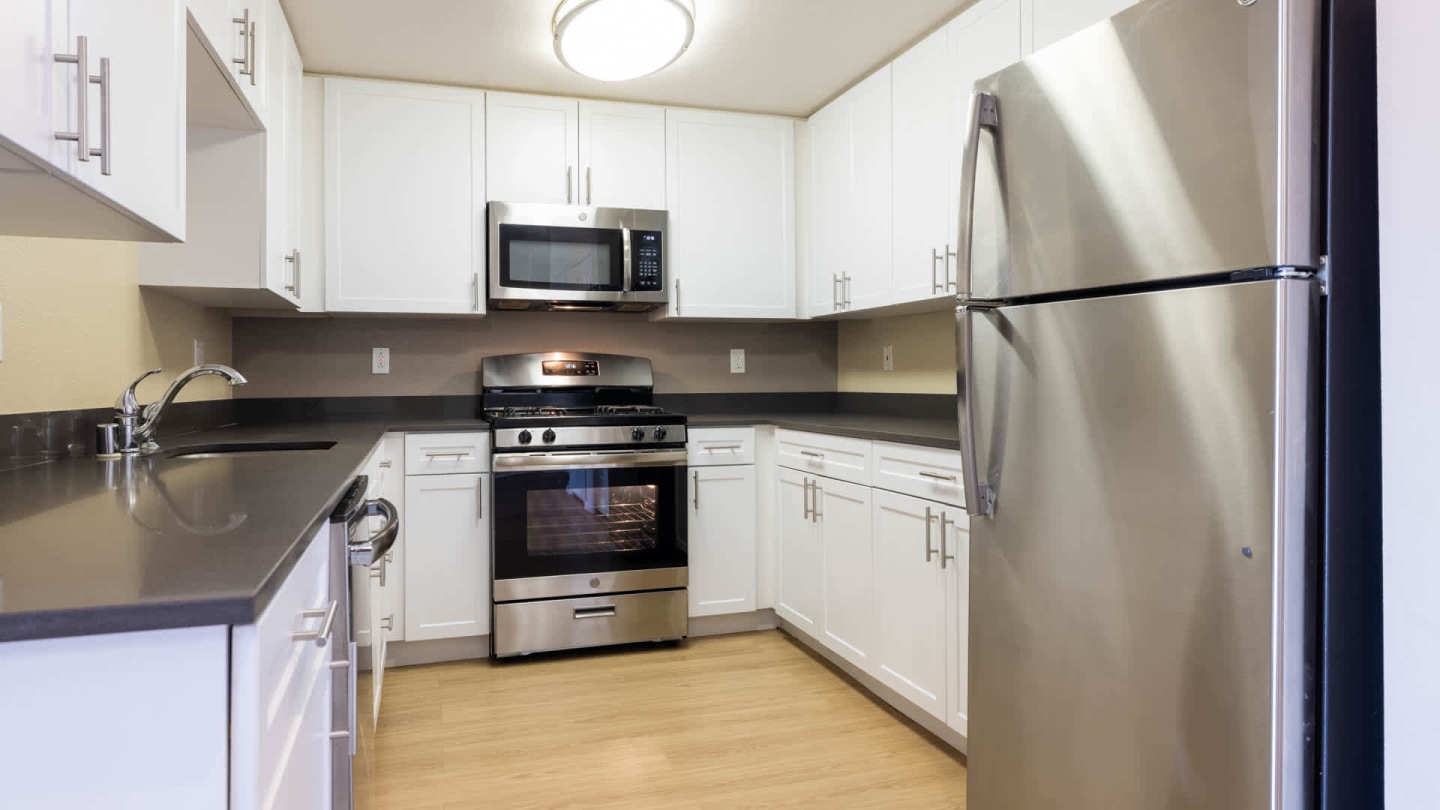 Bay Hill Apartments Image 7