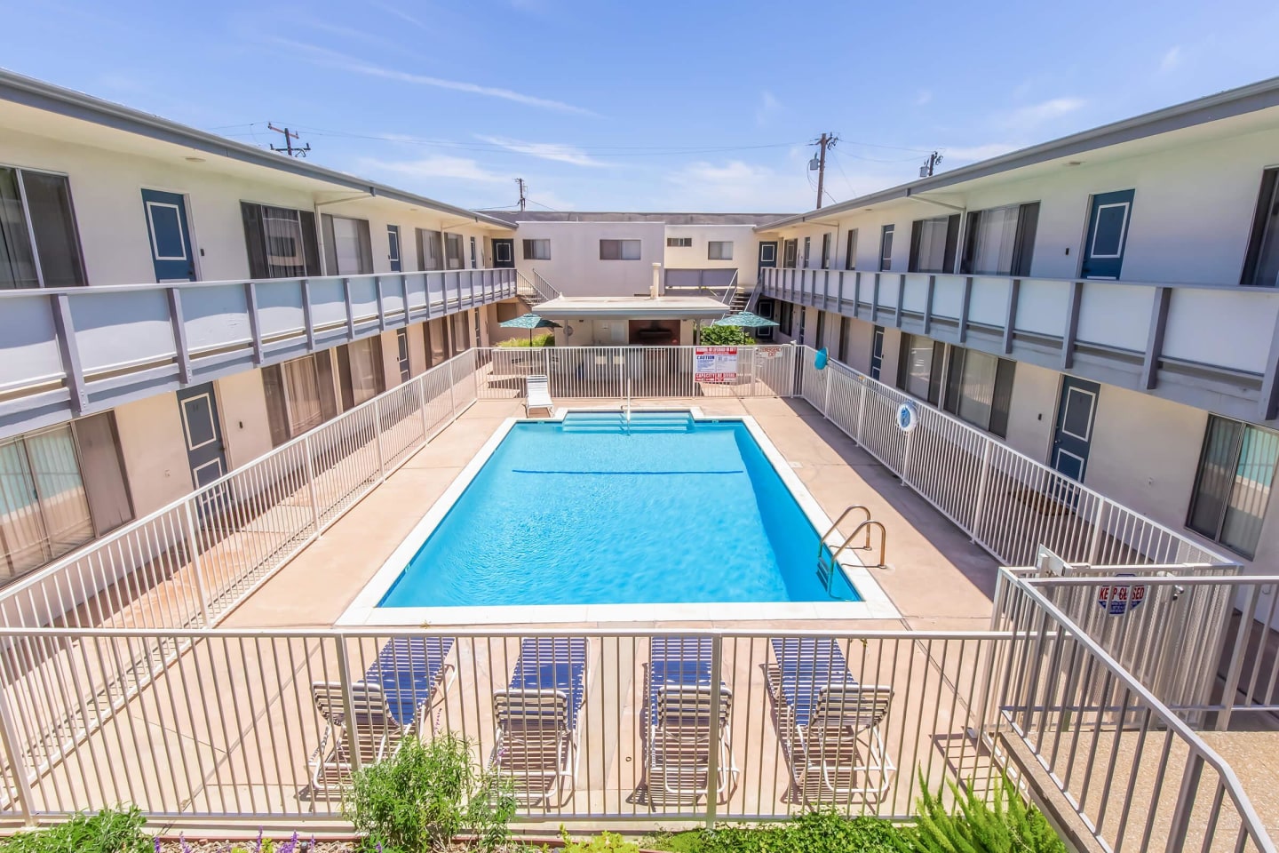 Ocean West Apartments Image 3