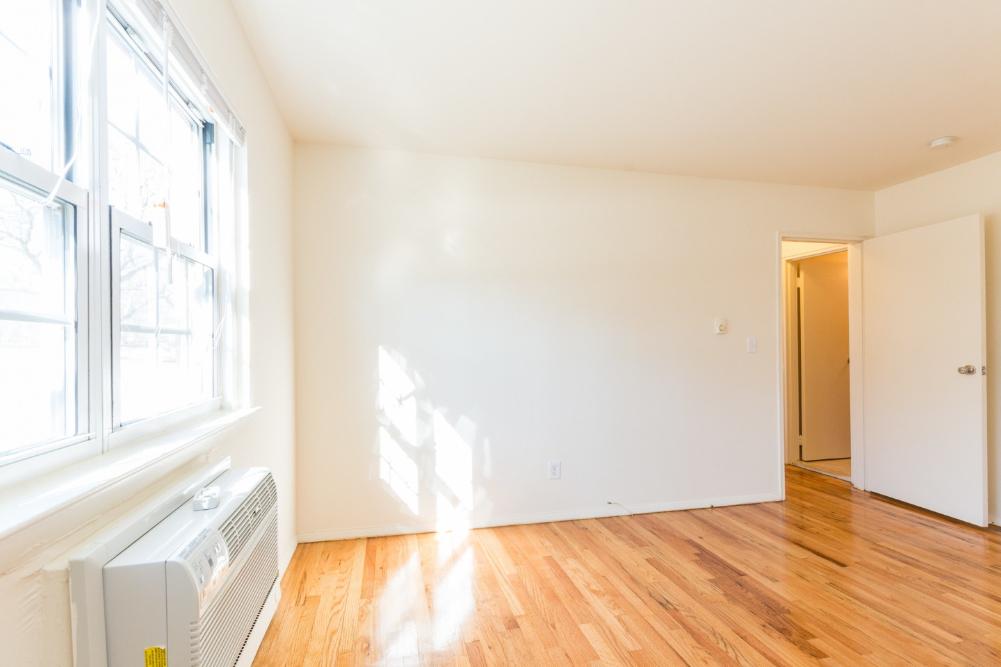 Valley Apartments Image 10