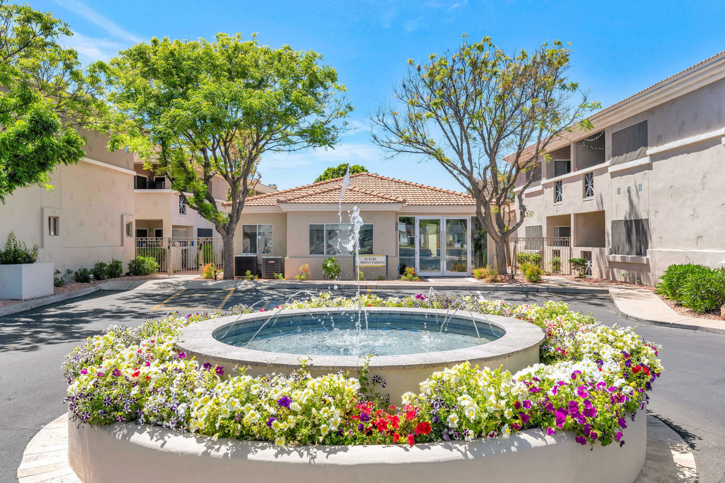 The Townhomes at Biltmore Image 30