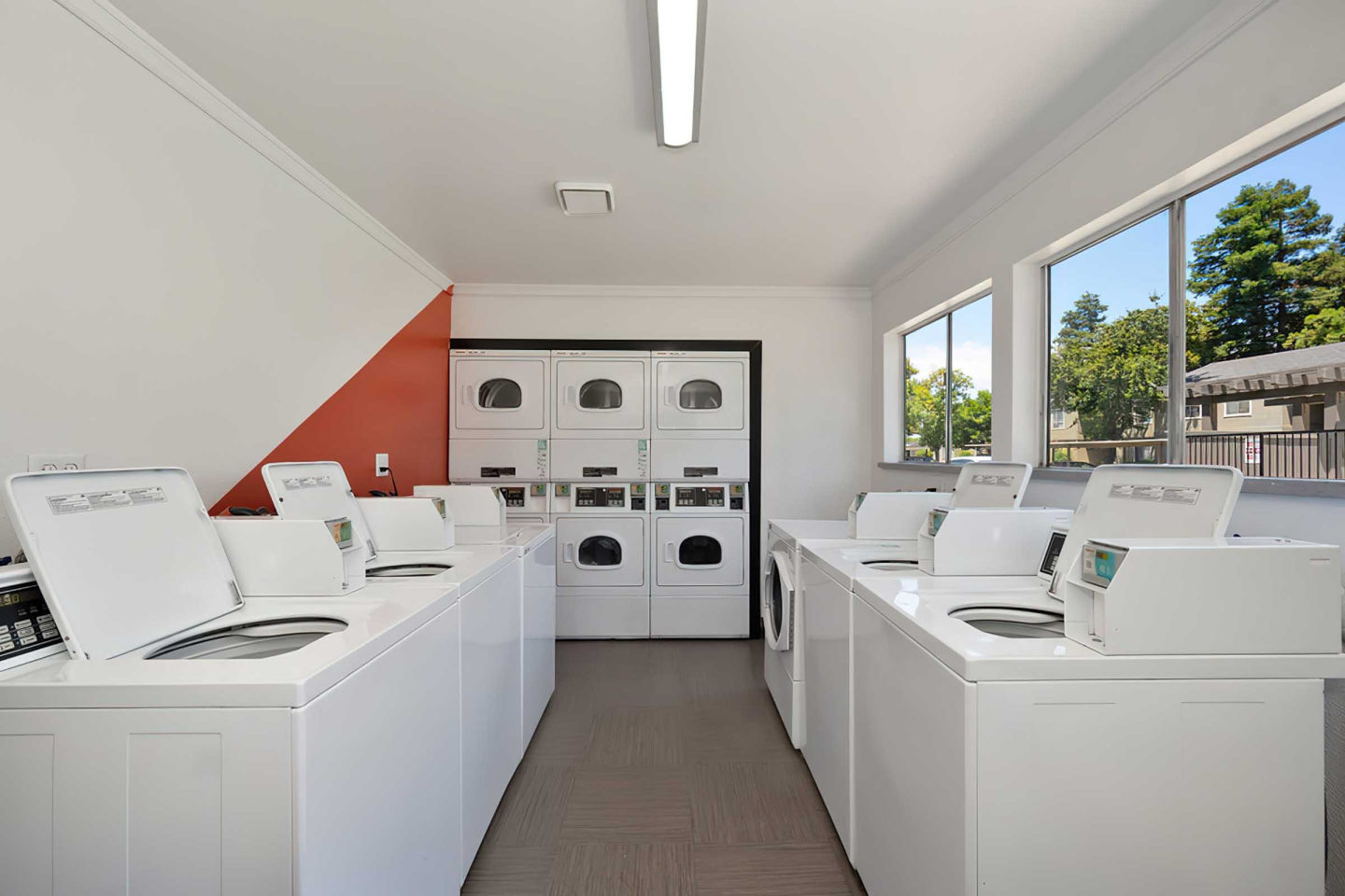 The Redwoods Apartments Image 23