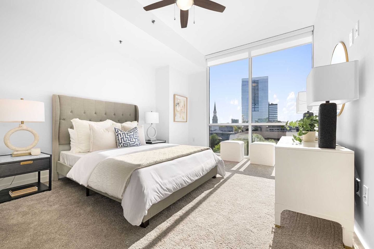 The Huntley Luxury Apartments Image 30