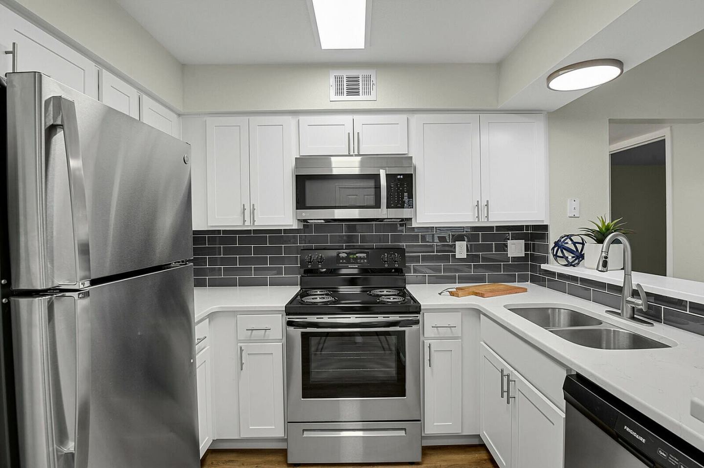 Walker Landing Image 11