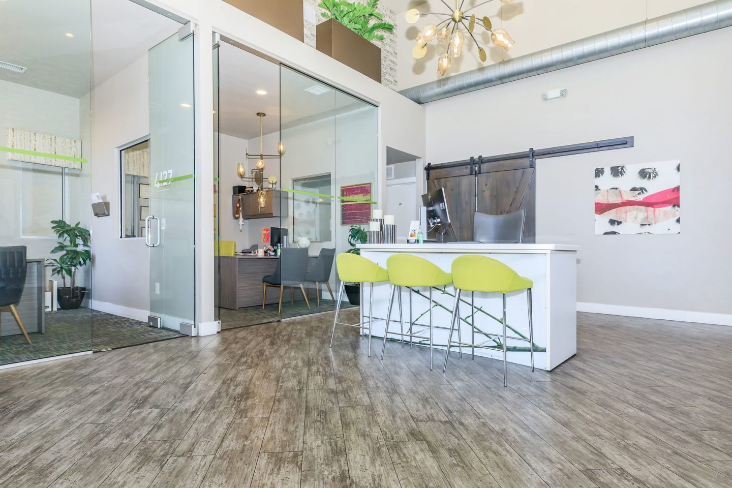 4127 Arcadia Image 6