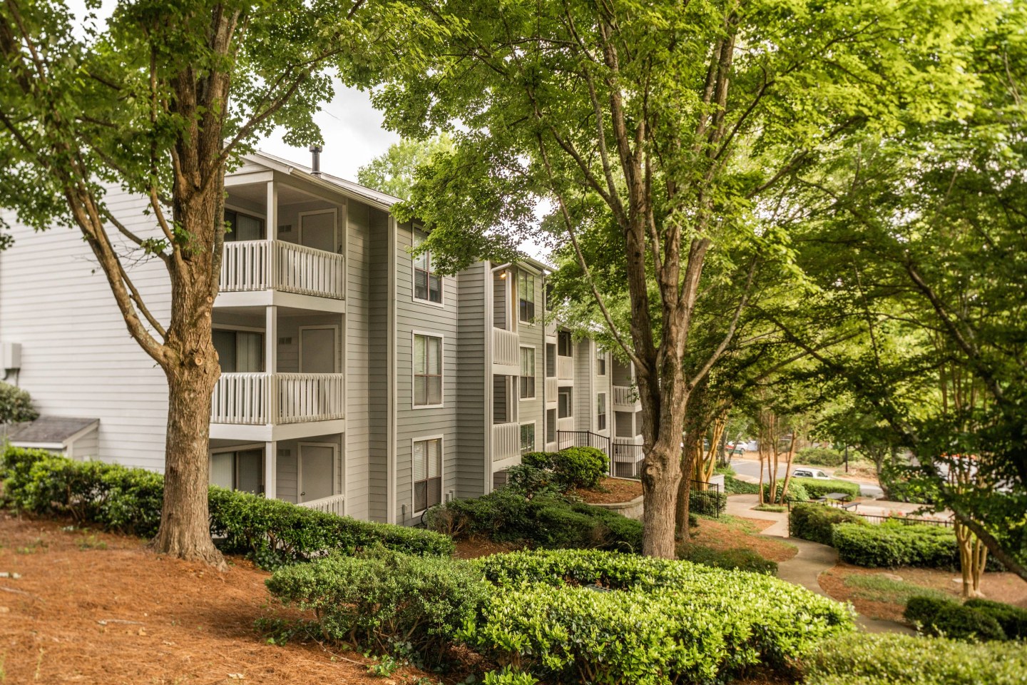 The Pointe at Canyon Ridge Apartments Image 32