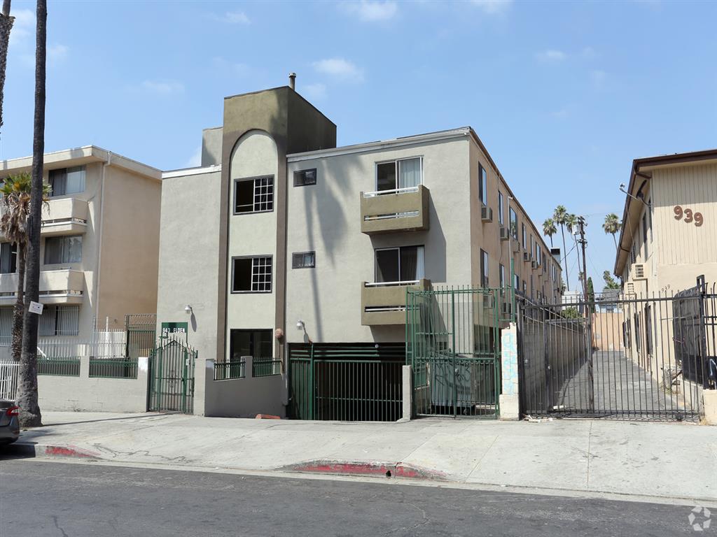 943 Elden Ave, Image 1