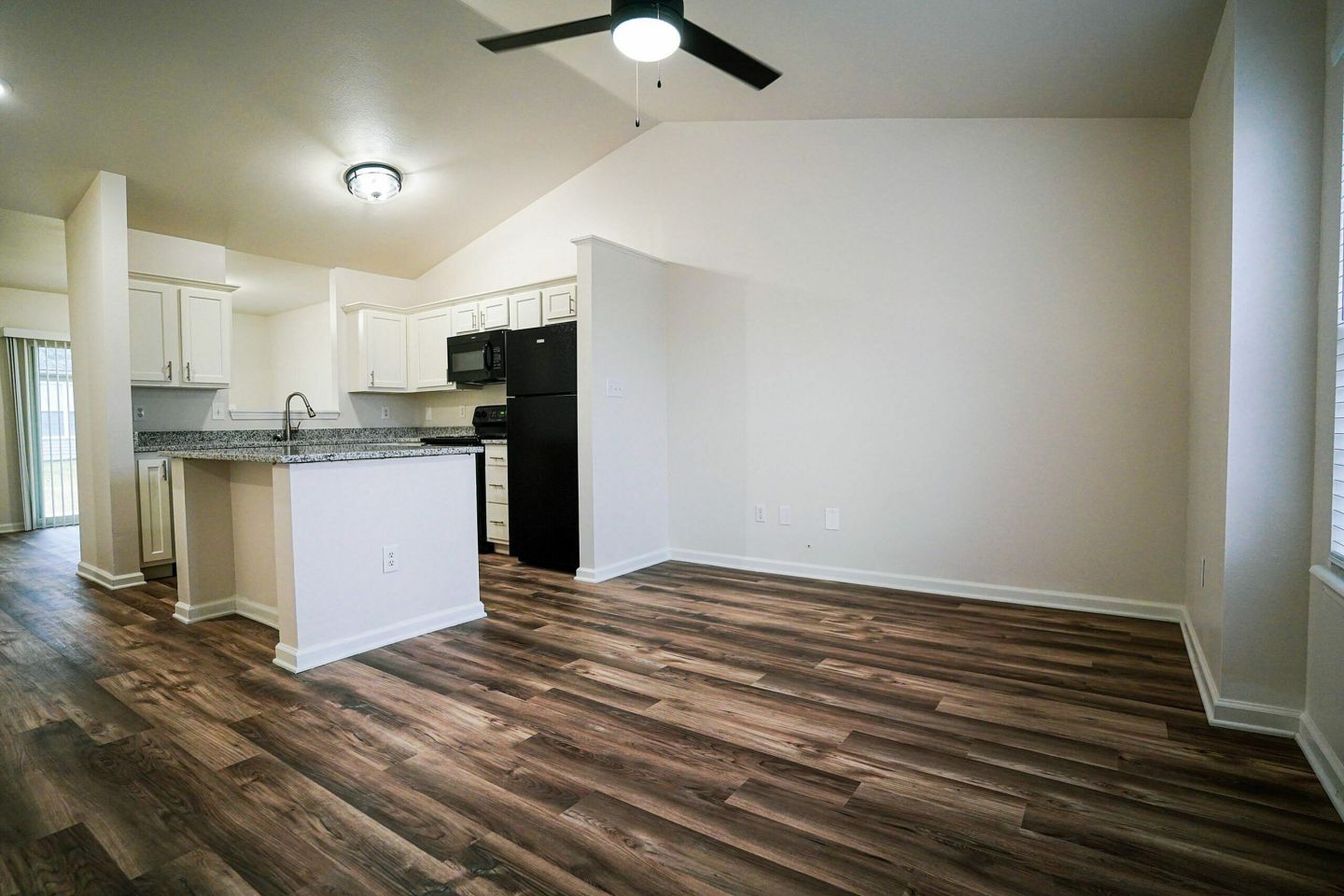 The Bristol Apartments Image 13