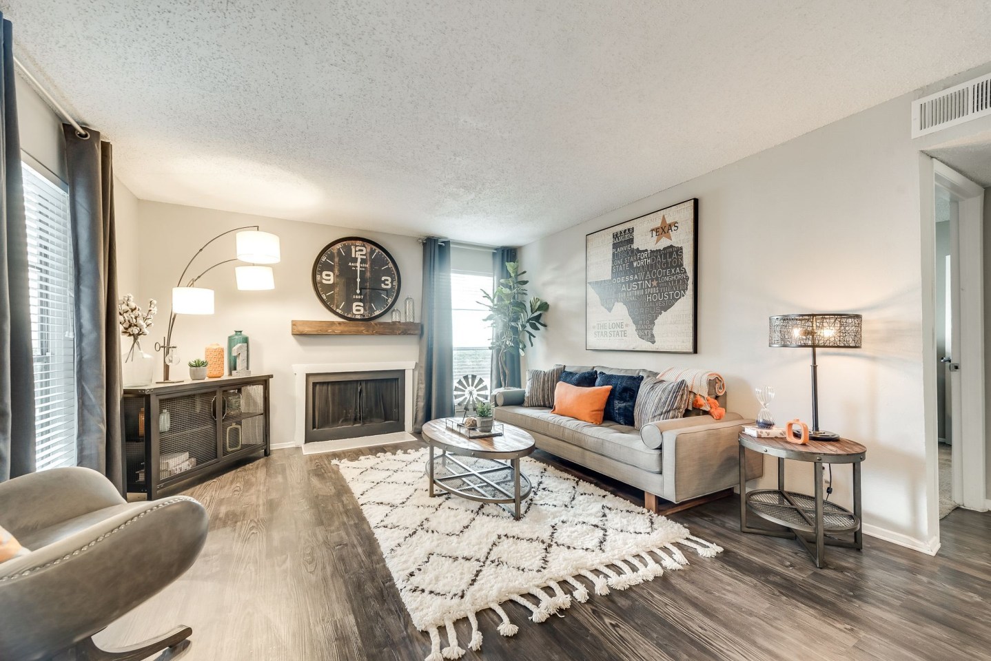 Alena Apartments Image 1
