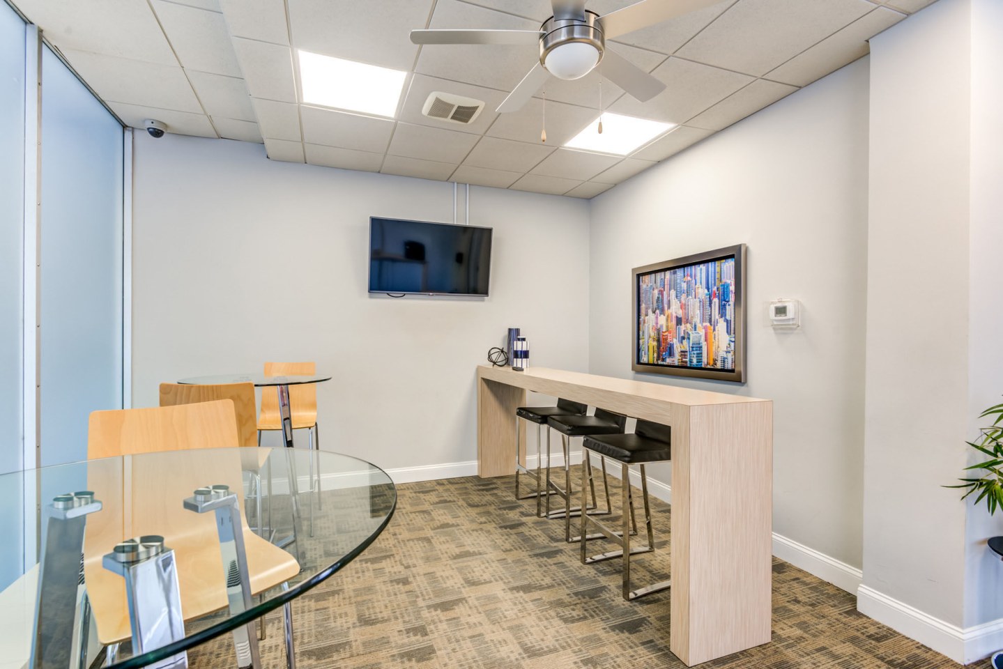 The Square at 511 Apartments - Affordable Housing Image 12