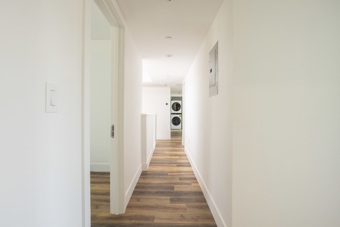 1458 W 37th Street - Co-Living Housing Image 8
