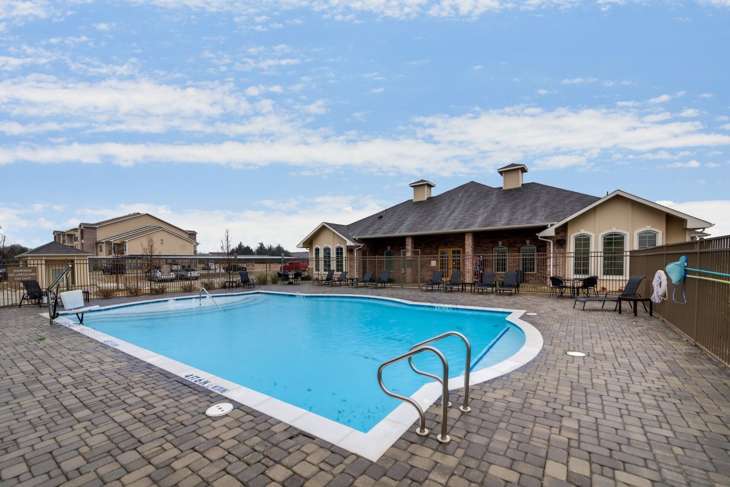 Majors Place Image 11