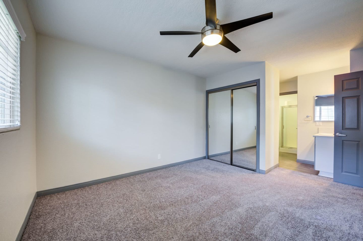 Lantern Bay Apartment Homes Image 15