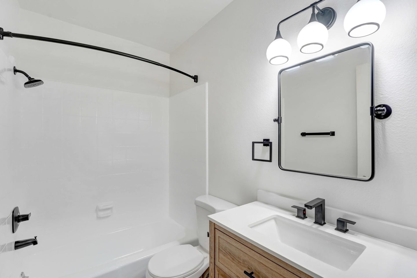 5403 West 8th Street Apartments Image 15