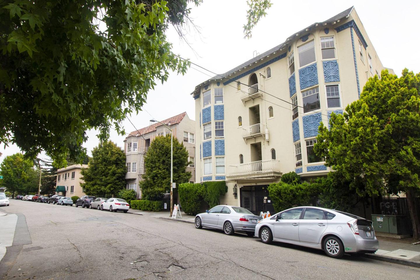 77 Glen Ave Image 13