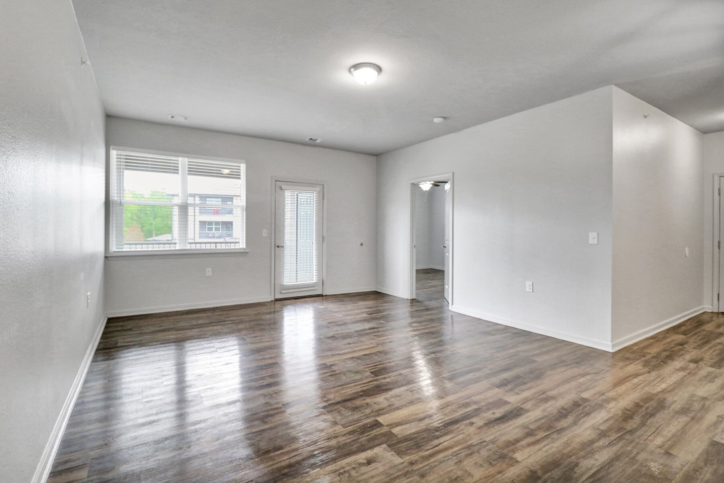 Landmark Apartments I & II Image 6