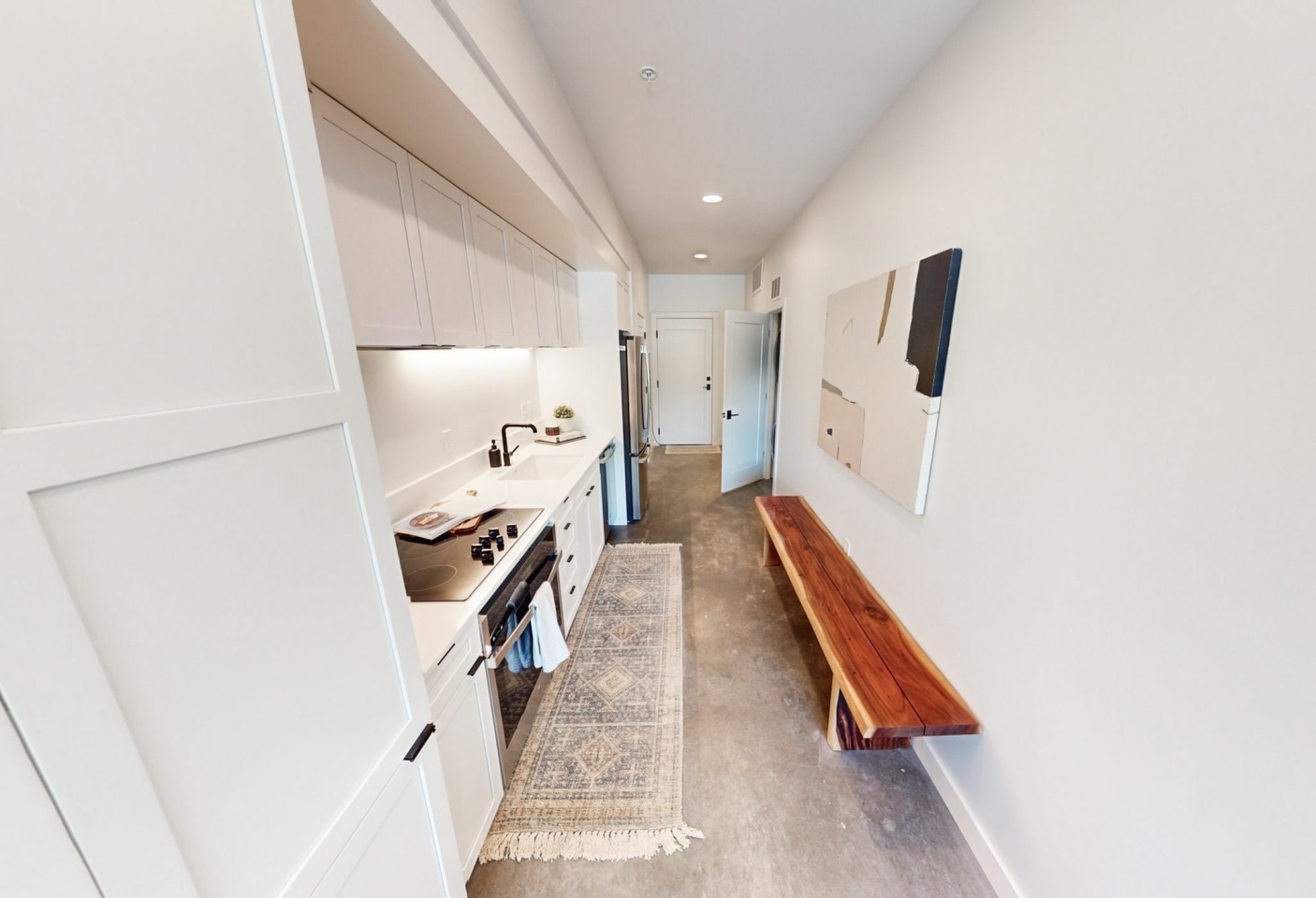 Izzy Apartments Image 7
