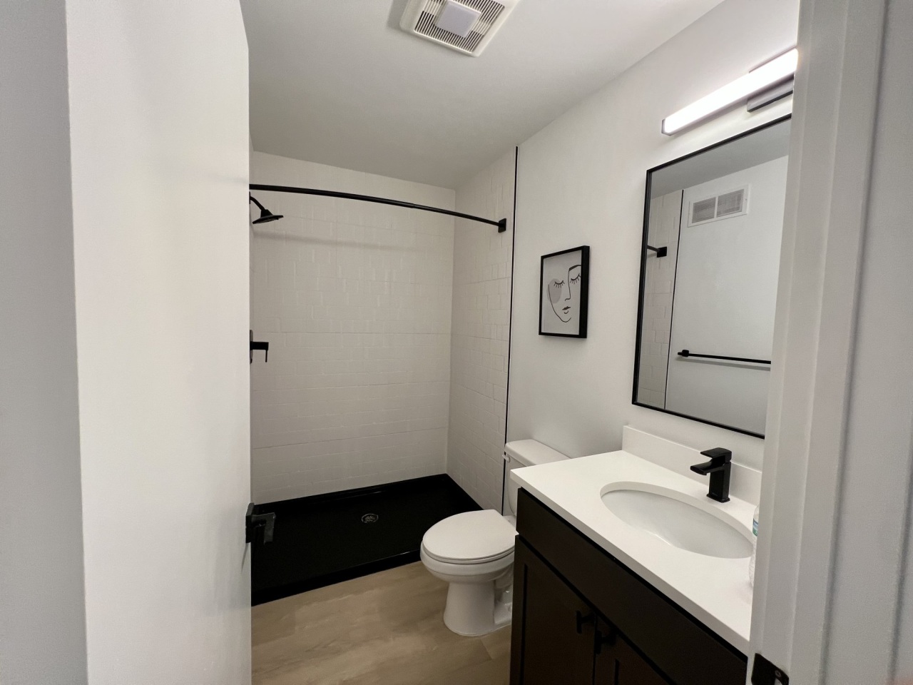 733 W Pratt Image 12