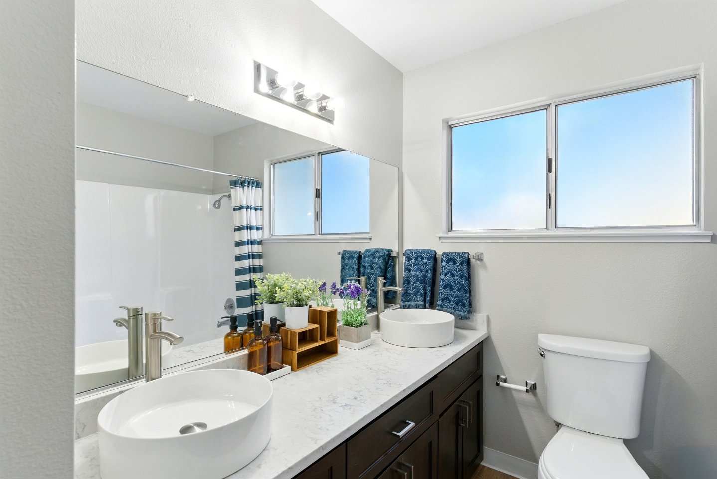 The Grove Luxury Apartments Image 17