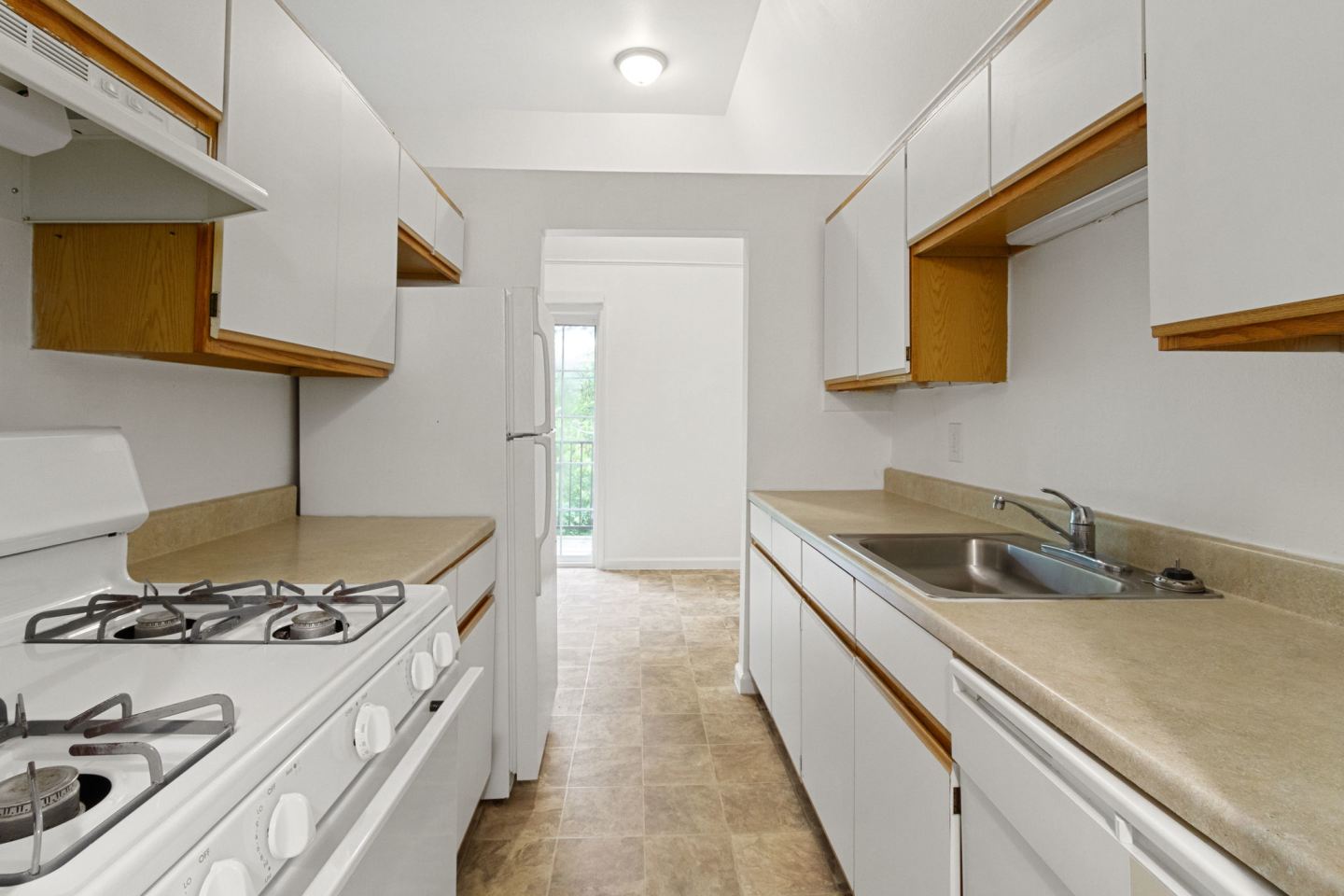 Pangea Groves Apartments Image 25
