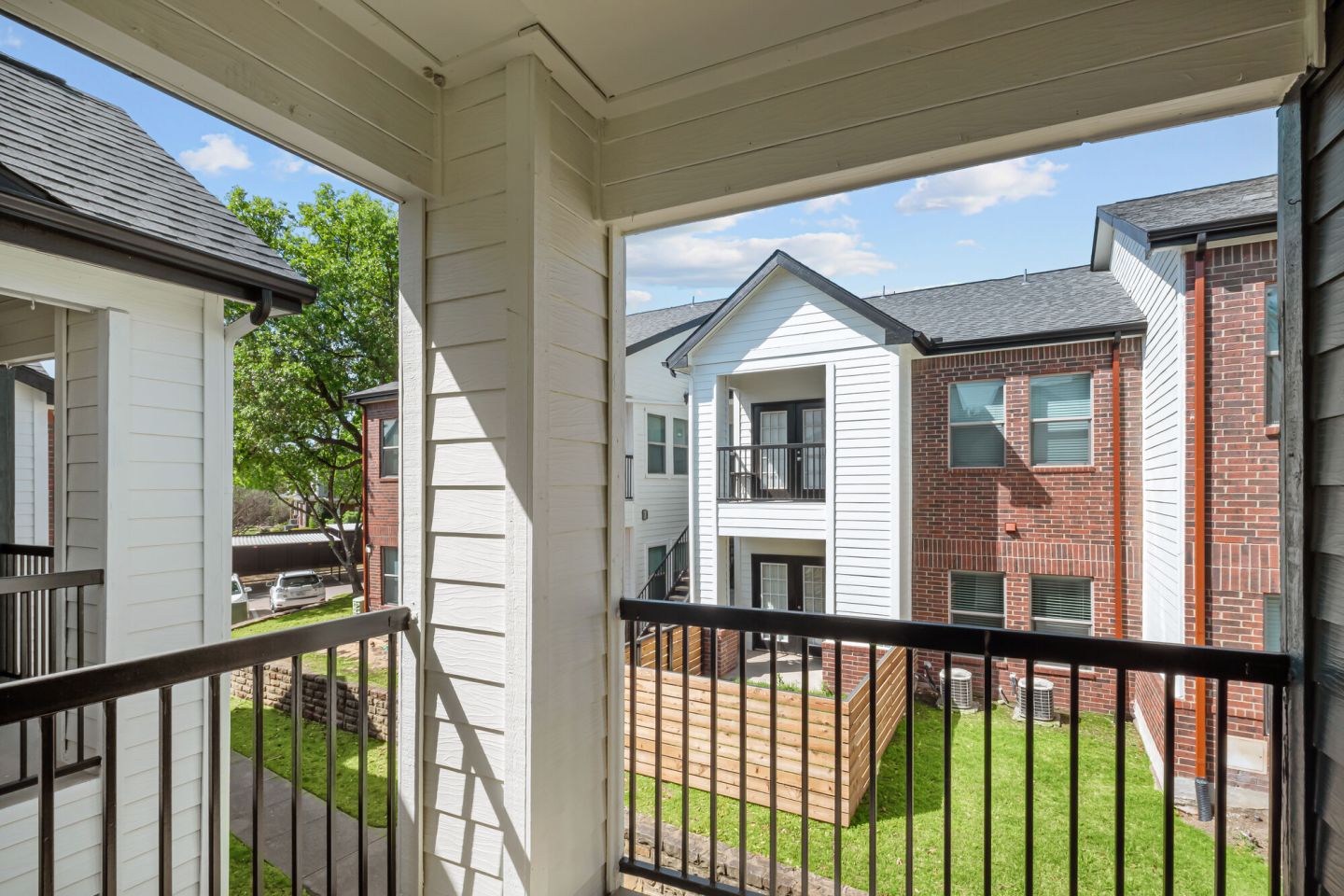 Larkin Apartment Homes Image 18