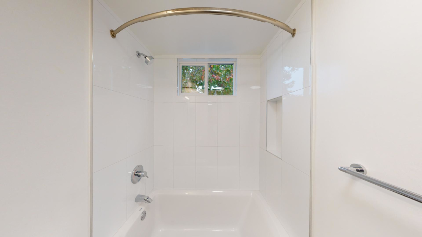 2252 Parker Street Image 6