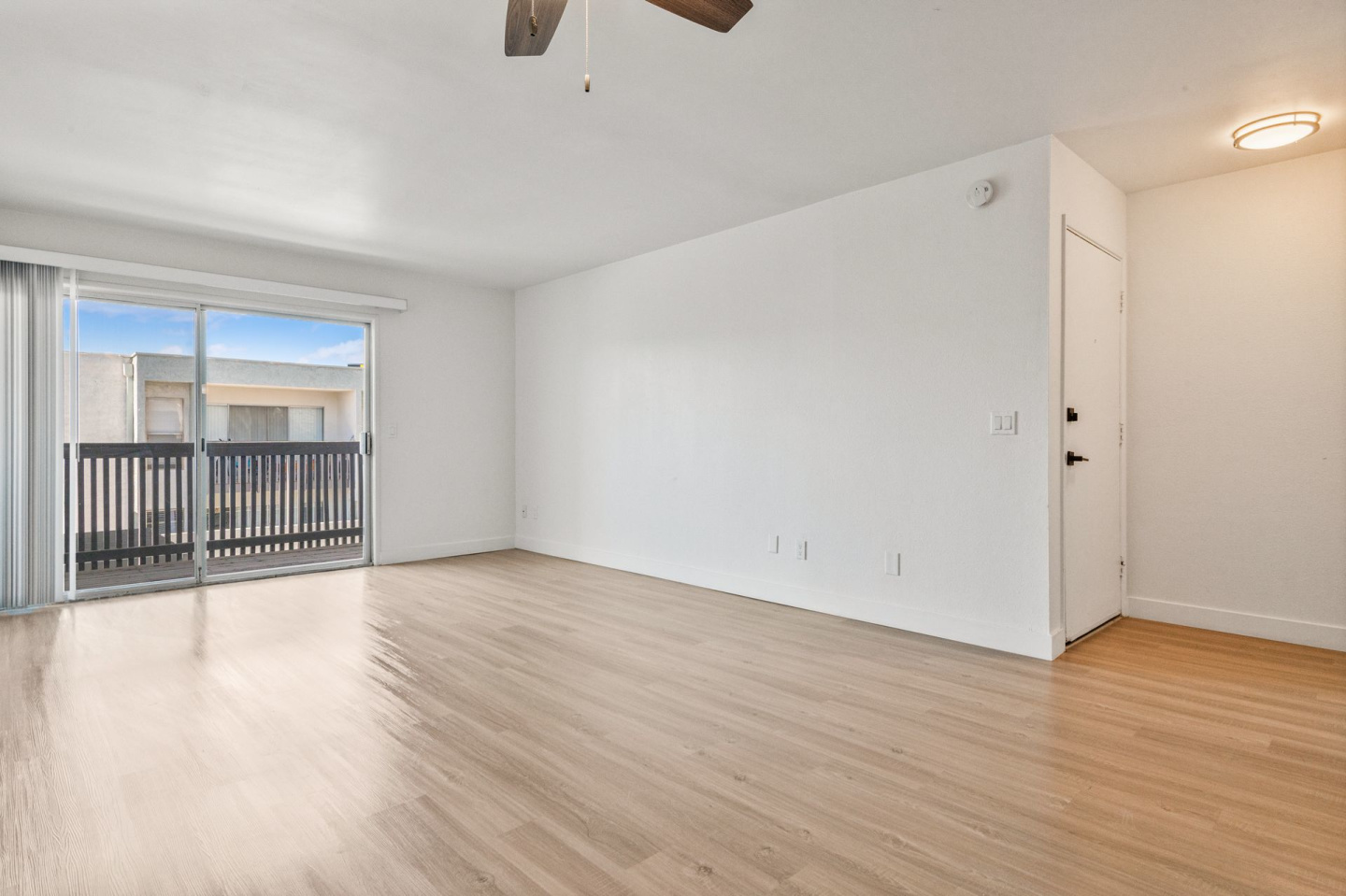 Echo Luxury Apartments Image 114