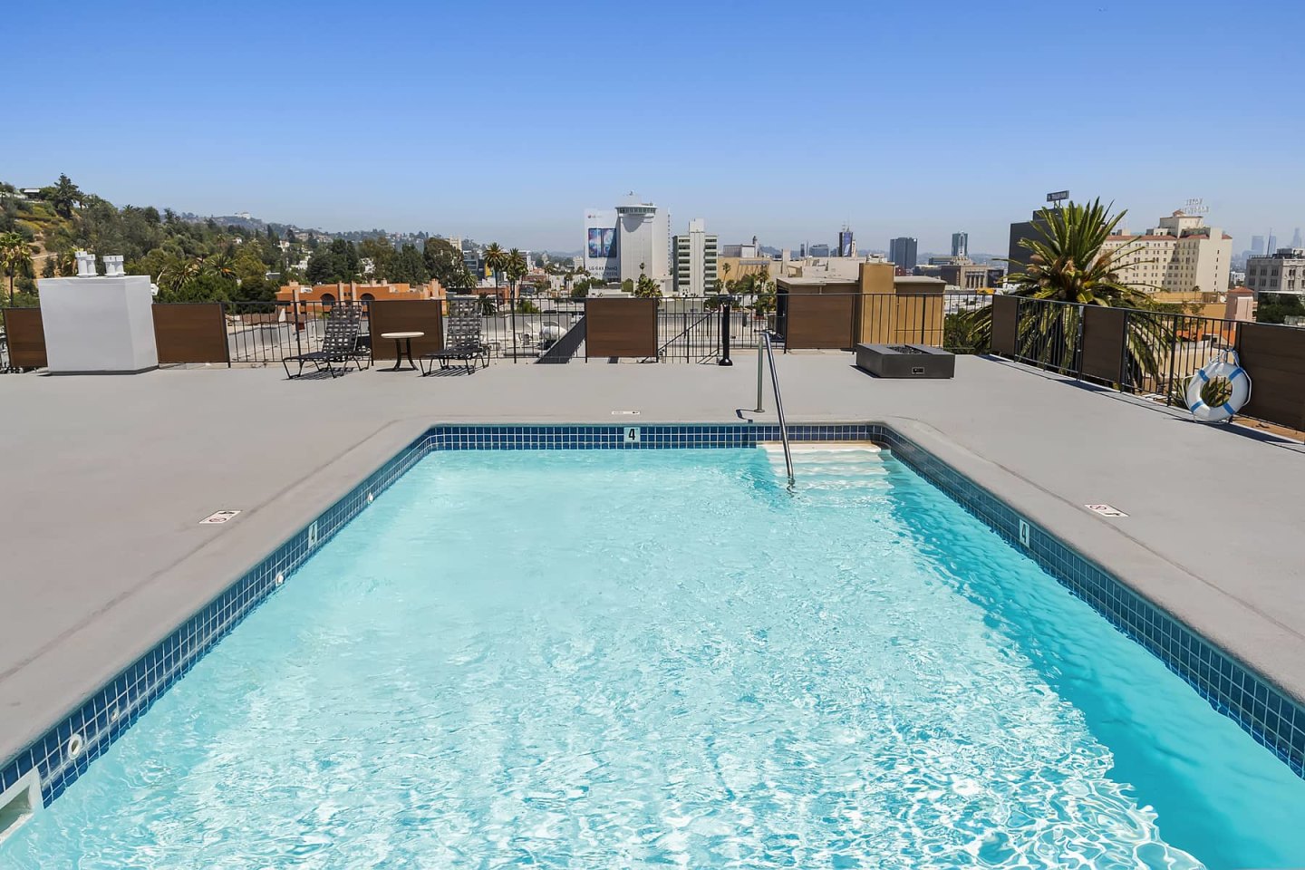 The Ruby Hollywood Image 35