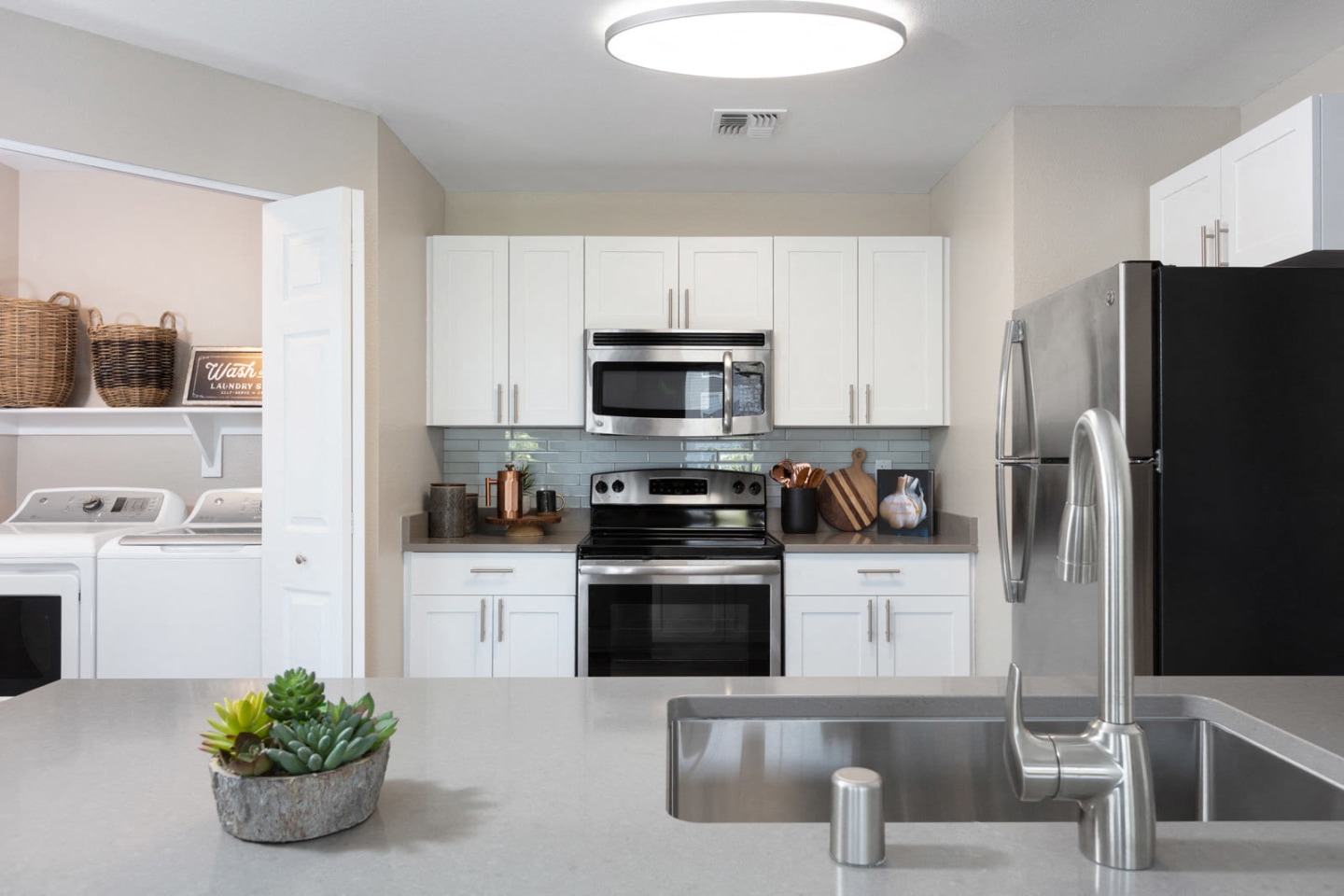 Montrachet Apartment Homes Image 5