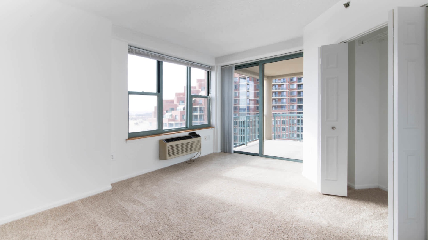Portside Towers Image 56