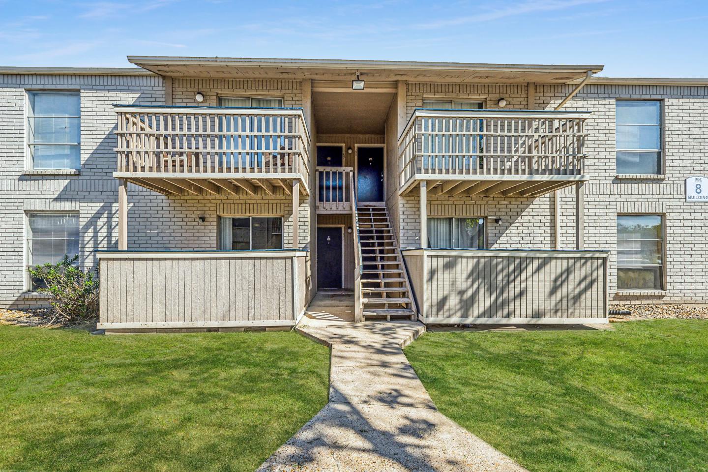 The Bay Club Apartments Image 14