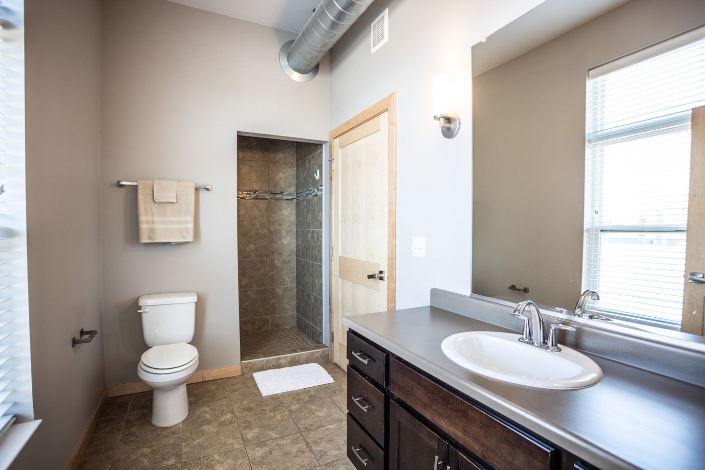 Uptown Exchange Lofts Image 21