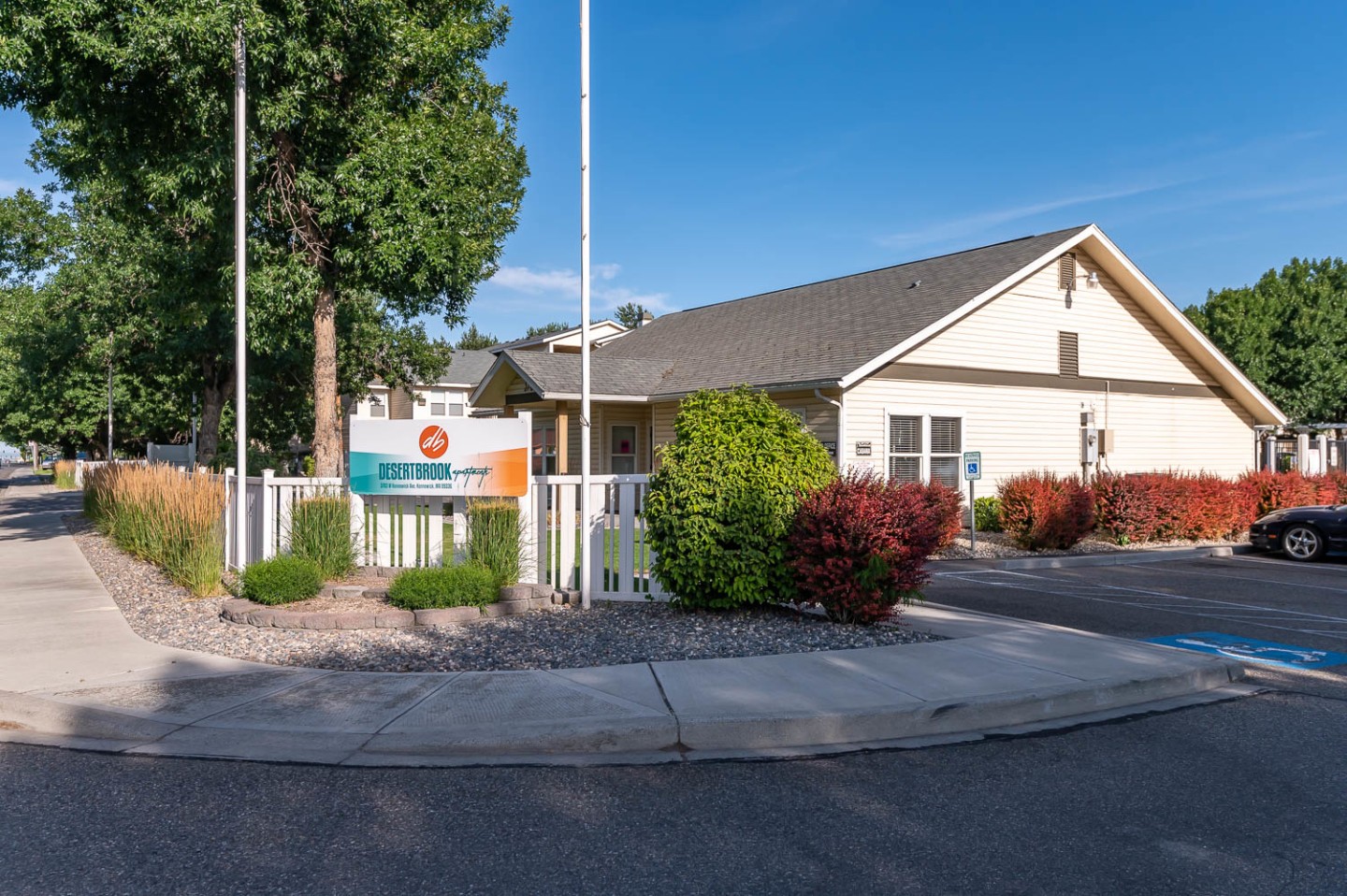 Desertbrook Apartments Image 31