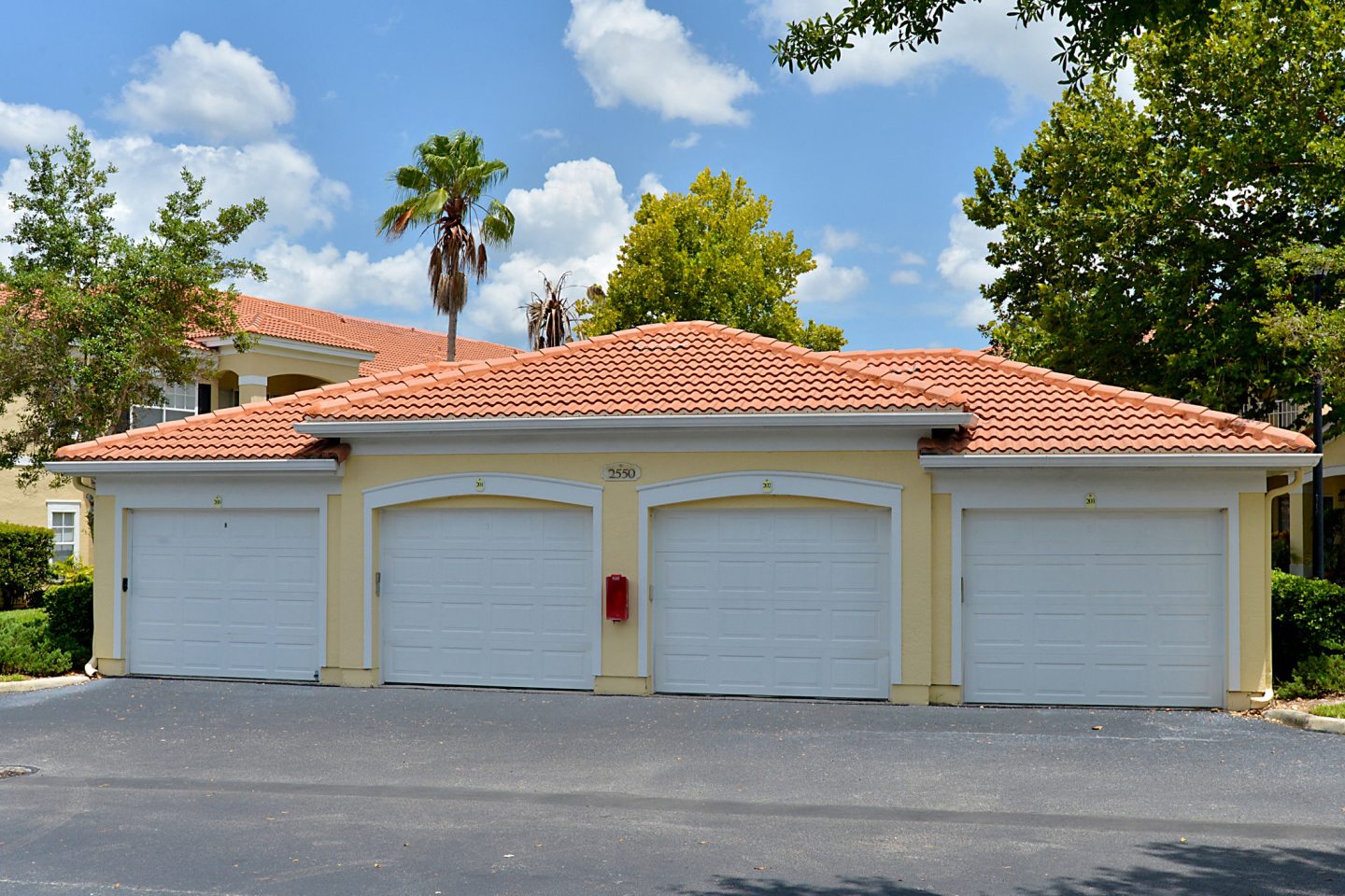 Arbor Lakes Image 2