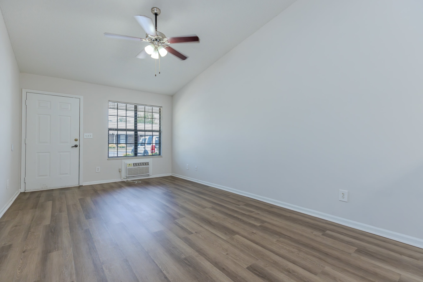 City Edge Flats Image 11