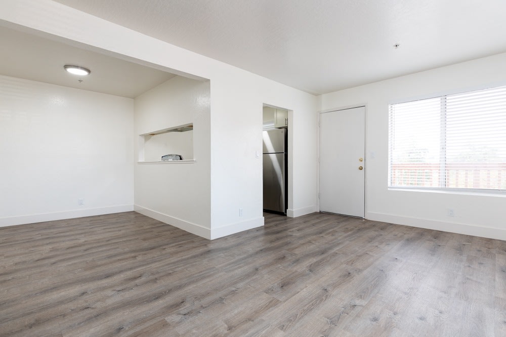 Garden Hill Apartments Image 39