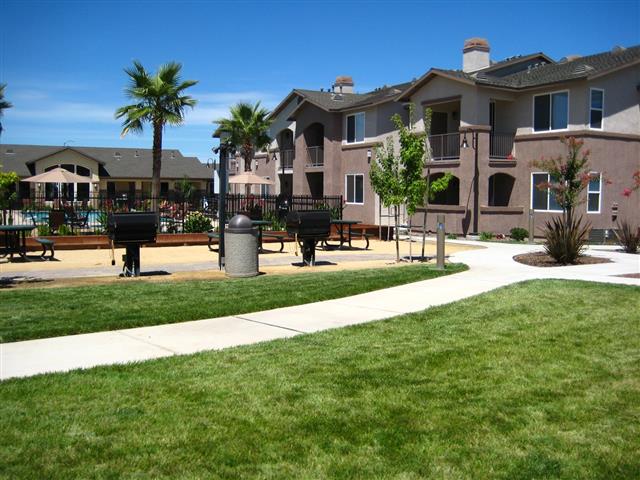 Eaton Village Image 13