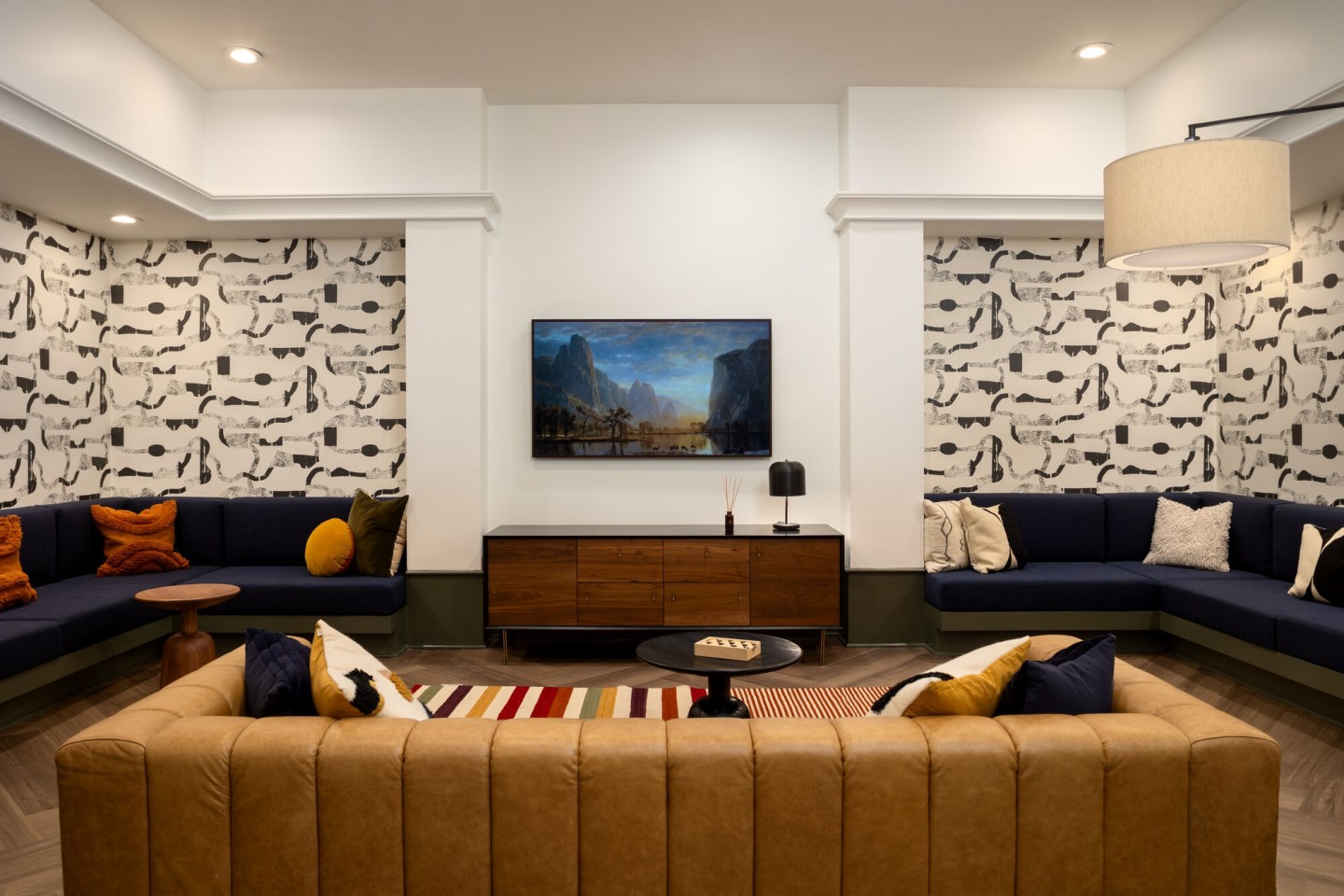 Essex House Image 4