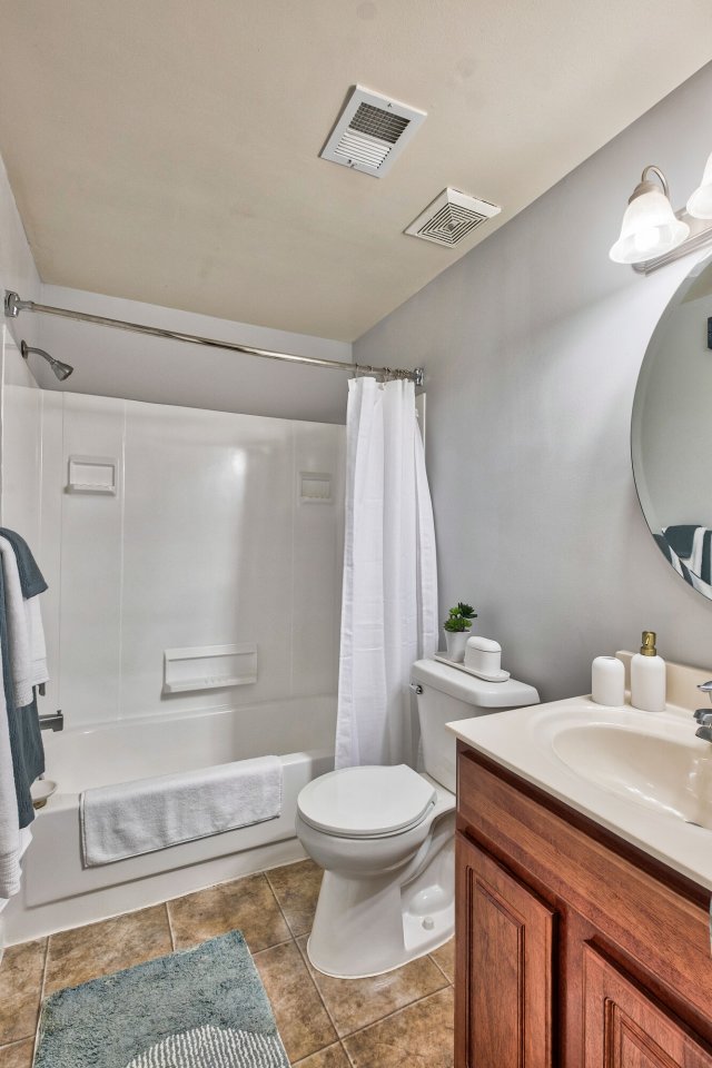Heather Hills Apartments Image 11